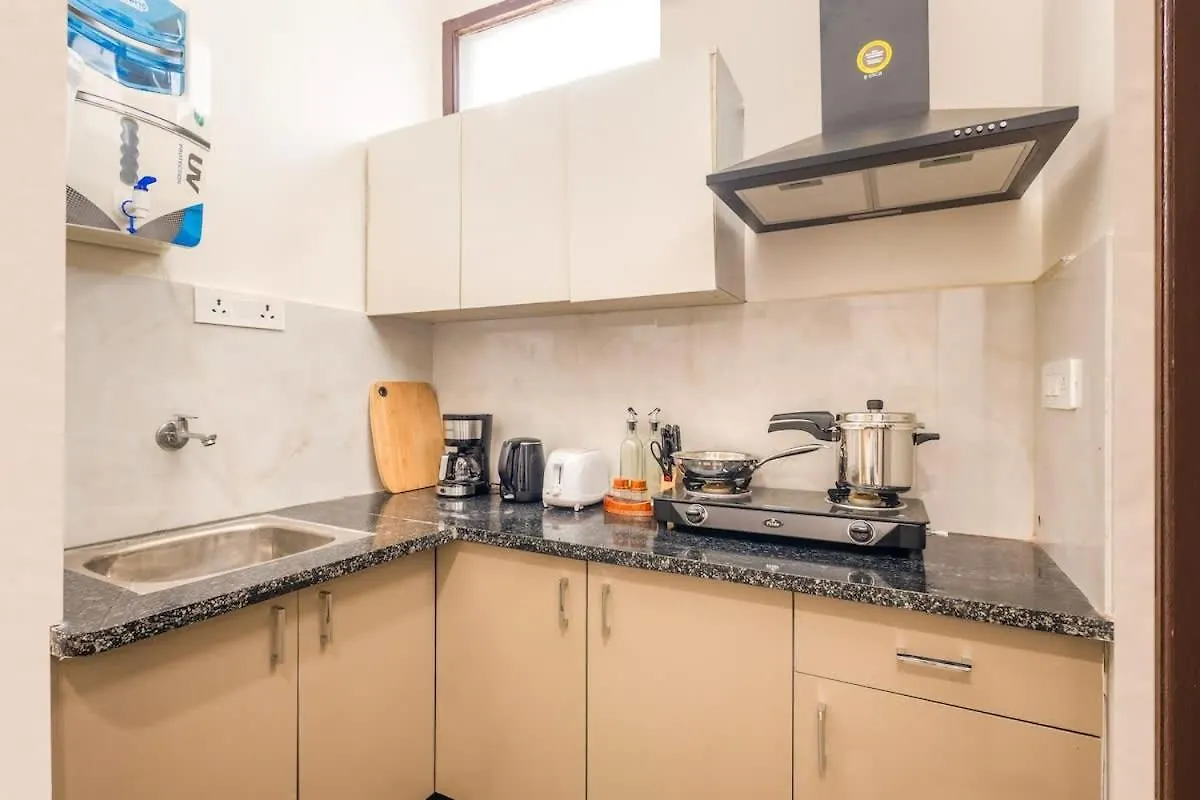 Tranquil Nest In Gurgaon With Balcony Daire Hindistan